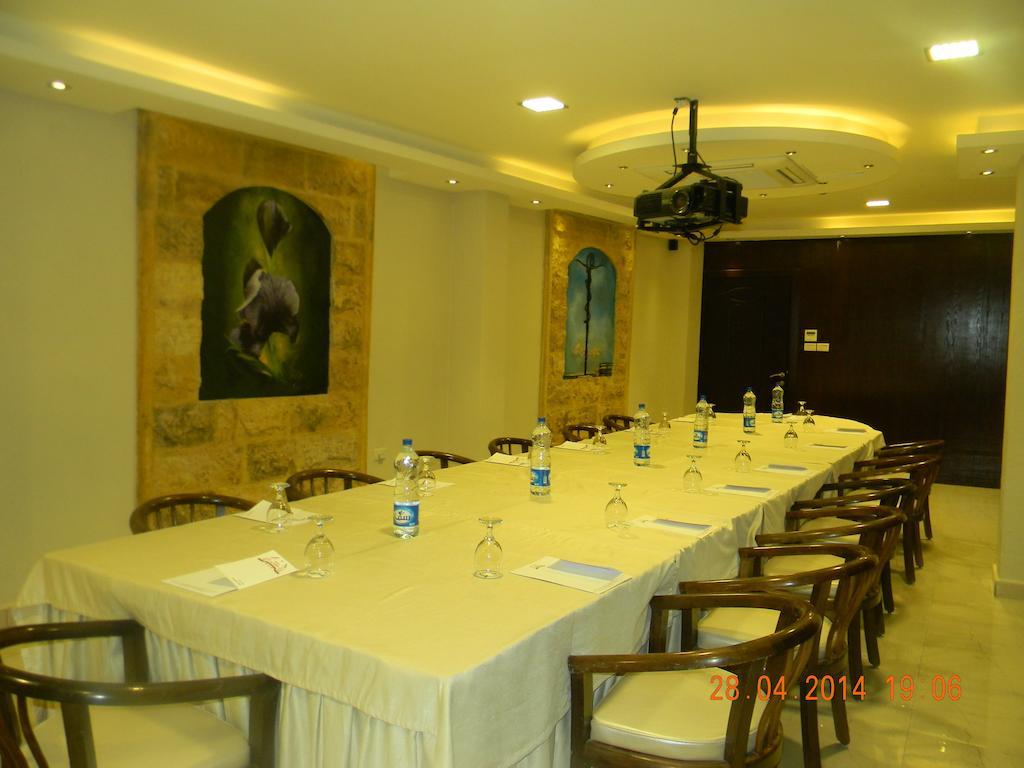 Saint John Hotel Madaba Exterior photo