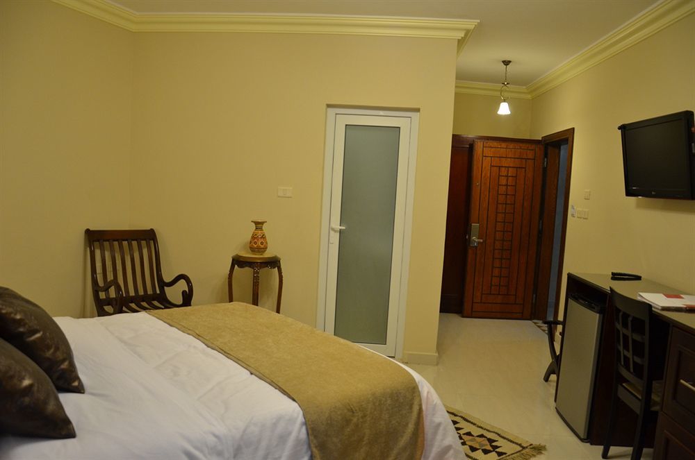 Saint John Hotel Madaba Exterior photo