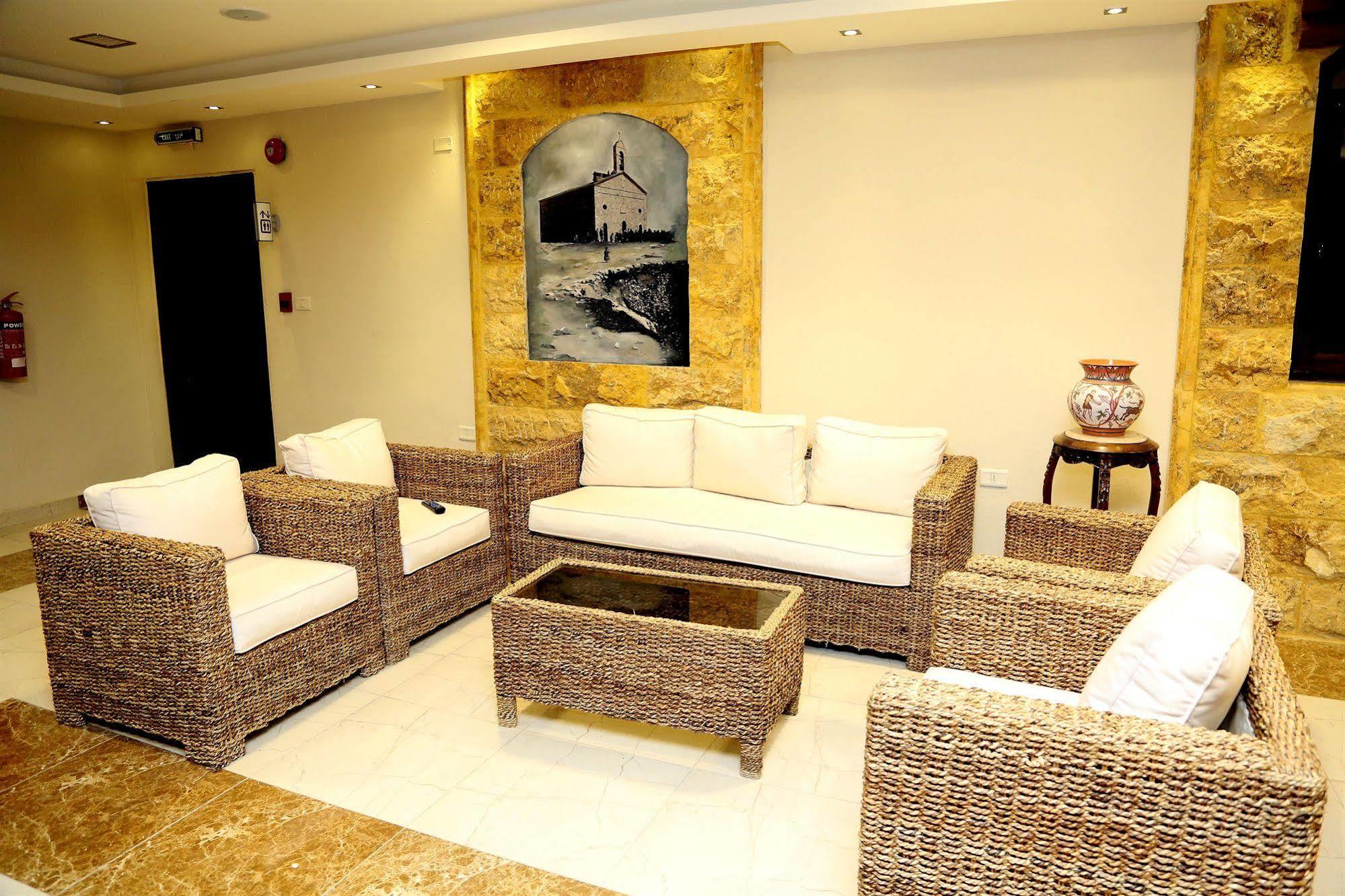 Saint John Hotel Madaba Exterior photo